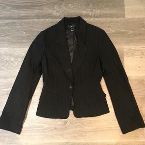 Short waisted blazer